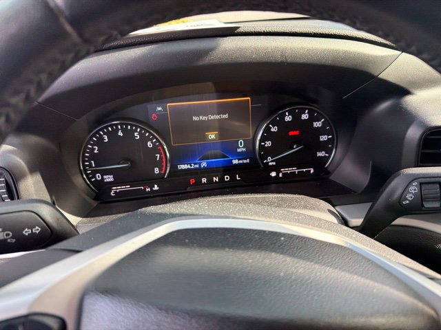 Used 2024 Ford Explorer XLT RWD image 12