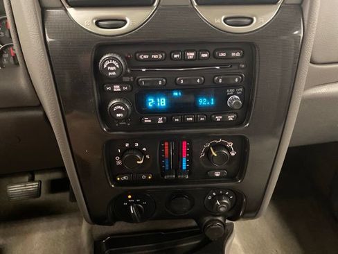 Used 2006 GMC Envoy SLE AWD/4WD image 11
