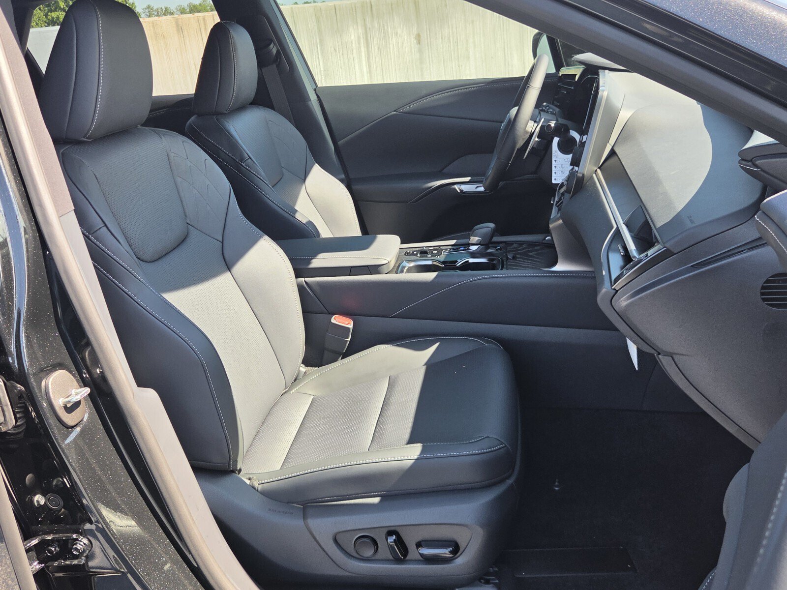 New 2026 Lexus RX 350 FWD image 18