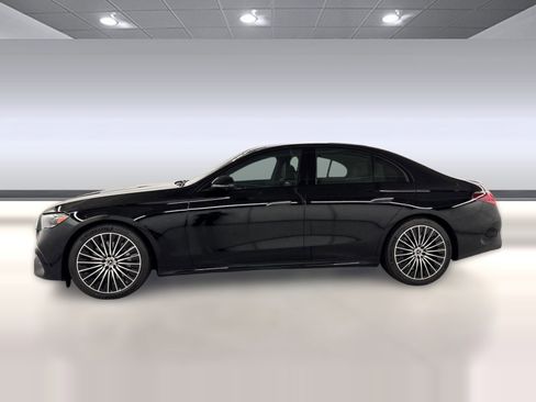 New 2026 Mercedes-Benz E 450 4MATIC Sedan image 2