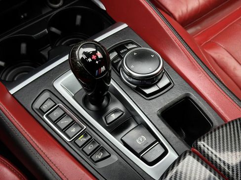 Used 2015 BMW X5 M image 34