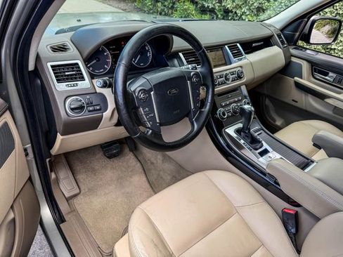 Used 2013 Land Rover Range Rover Sport HSE AWD/4WD image 26