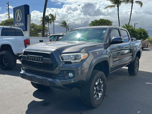 Used 2016 Toyota Tacoma TRD Off-Road image 1