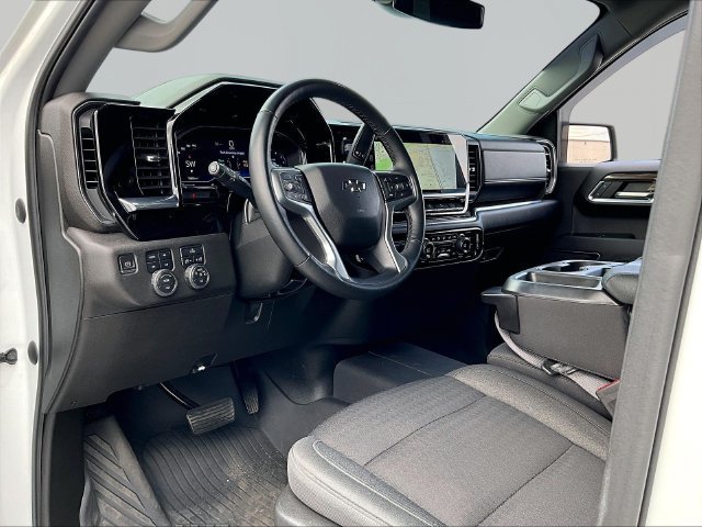 Used 2023 Chevrolet Silverado 1500 RST AWD/4WD image 8