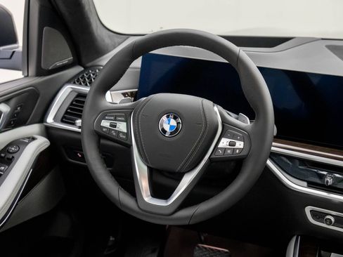 Certified 2026 BMW X5 xDrive40i AWD/4WD image 11