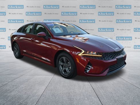 Used 2023 Kia K5 LXS image 3