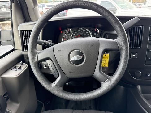 Used 2024 Chevrolet Express 2500 w/ Driver Convenience Package image 18