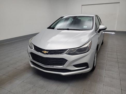 Used 2018 Chevrolet Cruze LT w/ LT Fleet Convenience Package FWD image 15