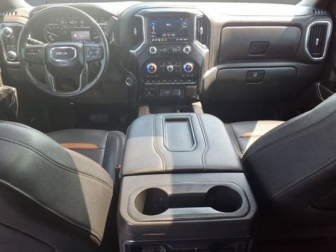 Used 2022 GMC Sierra 1500 AT4 w/ AT4 Preferred Package AWD/4WD image 13