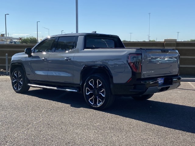 Used 2025 GMC Sierra EV Denali AWD/4WD image 9
