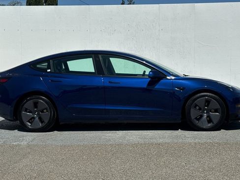 Used 2023 Tesla Model 3 Standard Range RWD image 2
