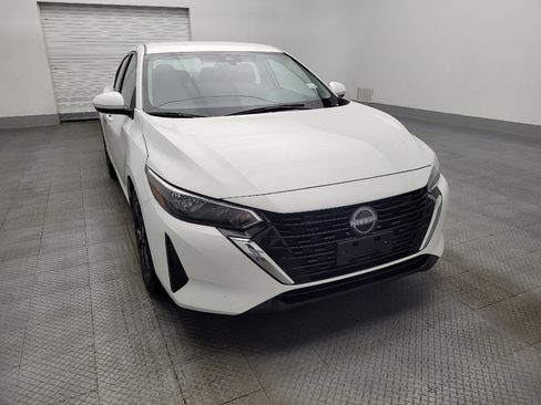 Used 2025 Nissan Sentra SV image 14