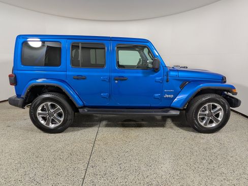 Used 2022 Jeep Wrangler Unlimited Sahara w/ LED Lighting Group image 13