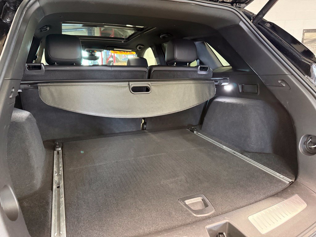 Used 2022 Cadillac XT5 Sportv w/ Technology Package AWD/4WD image 25