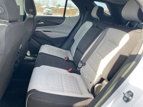 Certified 2022 Chevrolet Equinox LS w/ LS Convenience Package image 17