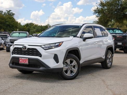 Used 2025 Toyota RAV4 XLE w/ Convenience Package AWD/4WD image 1