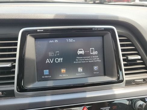 Used 2019 Hyundai Sonata Limited FWD image 16