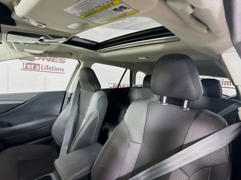 Certified 2025 Subaru Outback Premium w/ Popular Package #1 AWD/4WD image 12