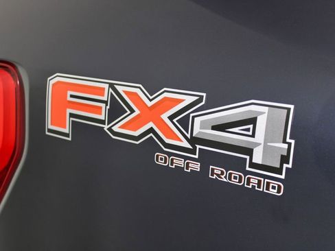 Used 2023 Ford F150 Lariat w/ Trailer Tow Package image 10