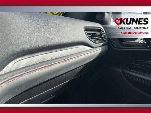 Used 2024 Dodge Durango GT image 32