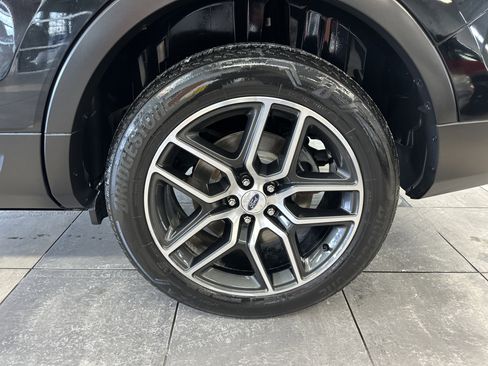 Used 2016 Ford Explorer Sport w/ Equipment Group 401A image 9