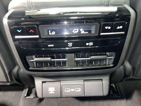 Used 2024 Acura MDX SH-AWD image 25