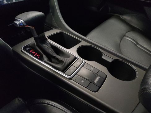 Used 2020 Kia Optima SE image 26