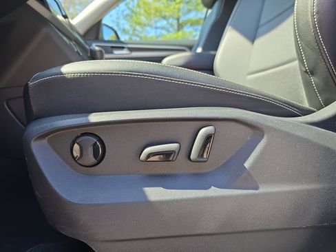 Used 2023 Volkswagen Atlas SE image 29