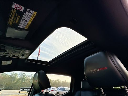 Used 2019 Toyota Tacoma TRD Pro image 11