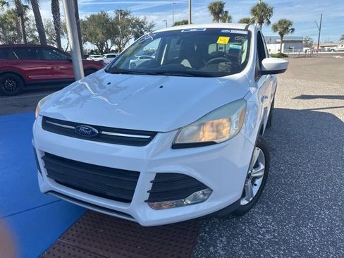 Used 2016 Ford Escape SE image 6