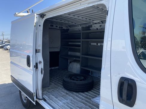 Used 2023 RAM ProMaster 2500 FWD image 17