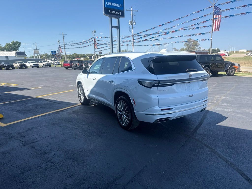 Used 2026 Buick Enclave Avenir w/ Super Cruise Package AWD/4WD image 7