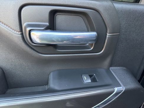 Used 2023 GMC Sierra 2500 AT4 image 38