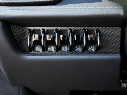 Used 2023 Lamborghini Huracan Tecnica image 42