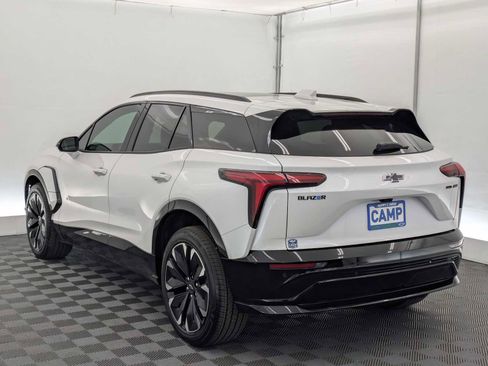 New 2025 Chevrolet Blazer EV RS AWD/4WD image 4