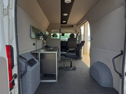 Used 2021 RAM ProMaster 1500 FWD image 9