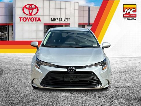 Used 2026 Toyota Corolla LE FWD image 8