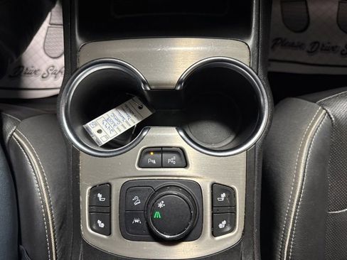 Used 2019 GMC Terrain Denali w/ Advanced Safety Package image 12