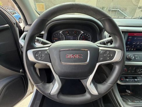 Used 2021 GMC Acadia SLE w/ Driver Convenience Package FWD image 14