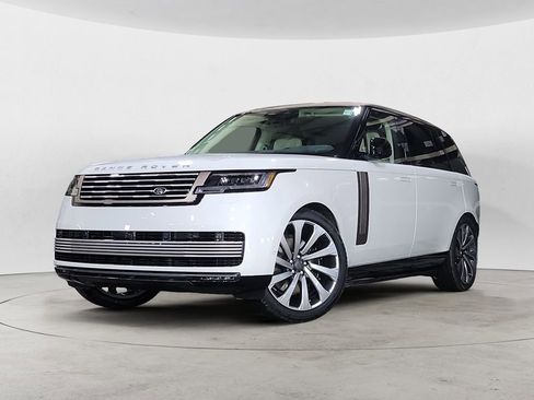 New 2026 Land Rover Range Rover SV image 1
