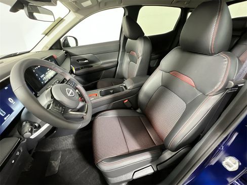New 2026 Nissan Kicks SR image 13