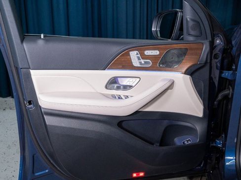 New 2026 Mercedes-Benz GLE 53 AMG 4MATIC image 12