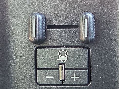 Used 2016 Chevrolet Silverado 3500 LT w/ LT Convenience Package image 21