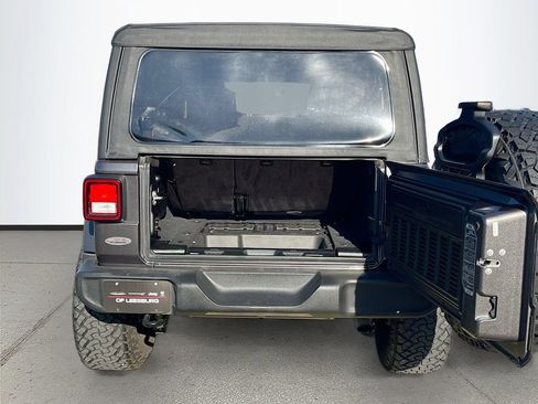 Used 2019 Jeep Wrangler Unlimited Sport S AWD/4WD image 22