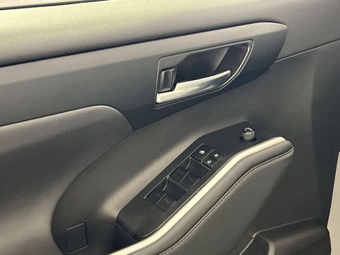 Used 2024 Toyota Highlander XLE image 16