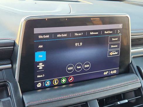 Used 2021 Chevrolet Suburban RST w/ Luxury Package image 17