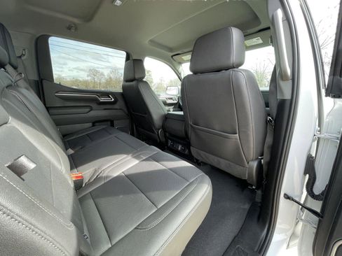 Used 2025 GMC Sierra 1500 SLT image 50