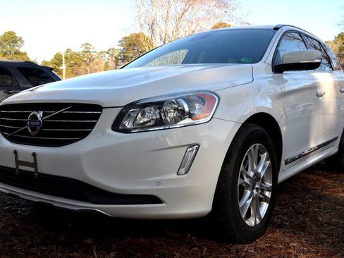 Used 2015 Volvo XC60 3.2 Premier Plus image 2