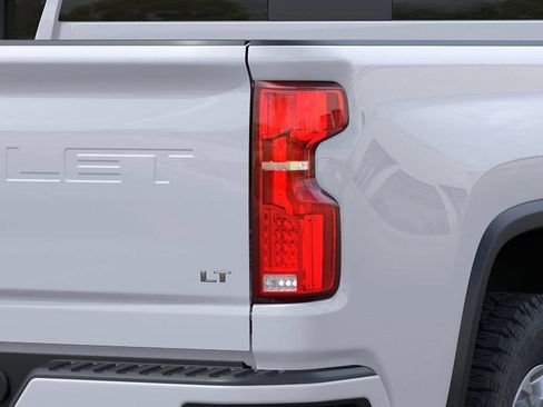 New 2026 Chevrolet Silverado 2500 LT w/ Z71 Chrome Sport Edition AWD/4WD image 11