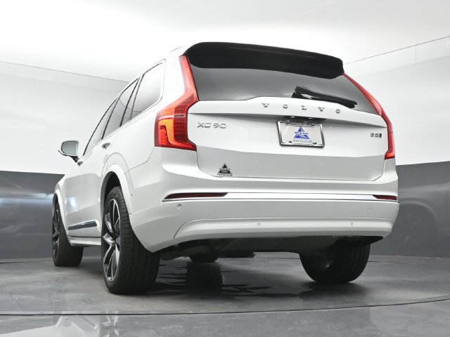 Used 2024 Volvo XC90 B5 Plus w/ Protection Package Premier AWD/4WD image 15